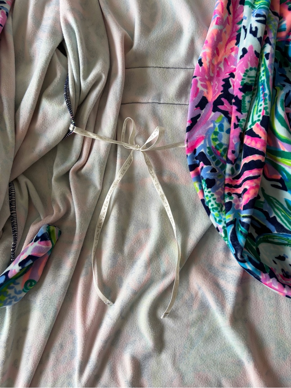 Lilly Pulitzer Bright Floral Robe - Picture 4 of 4